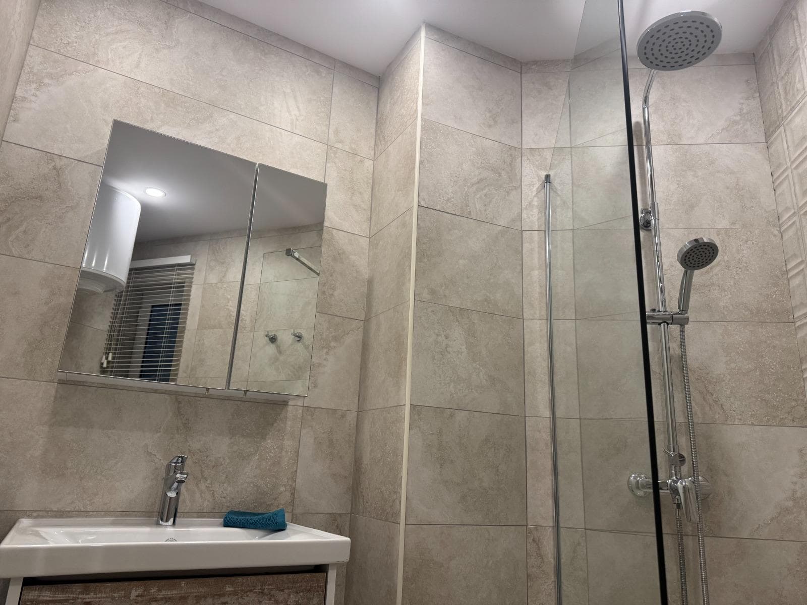 One Bedroom Apartment with Balconies in Gzira - thumbnail 14