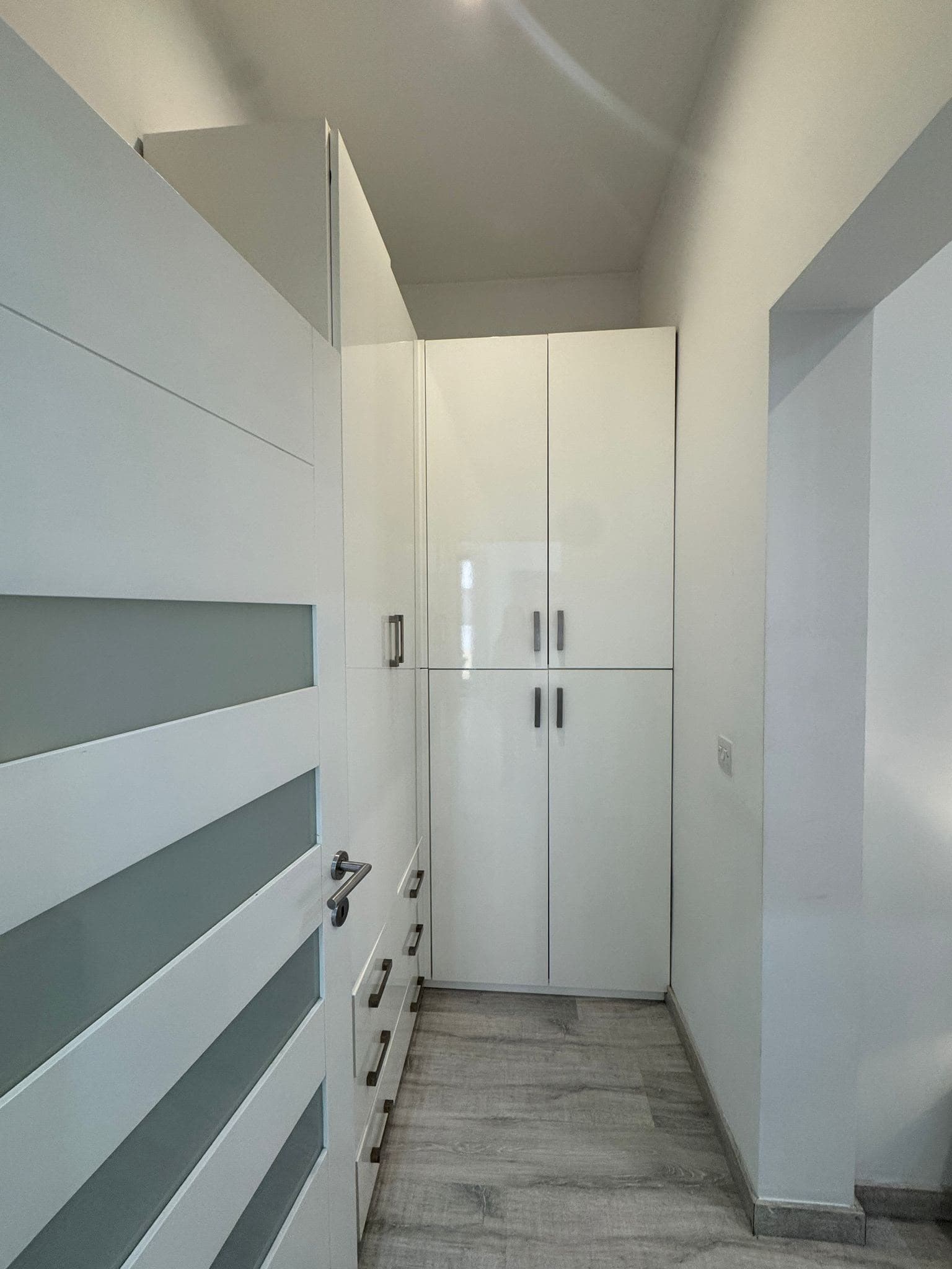 One Bedroom Apartment with Terrace at Sliema. - thumbnail 6