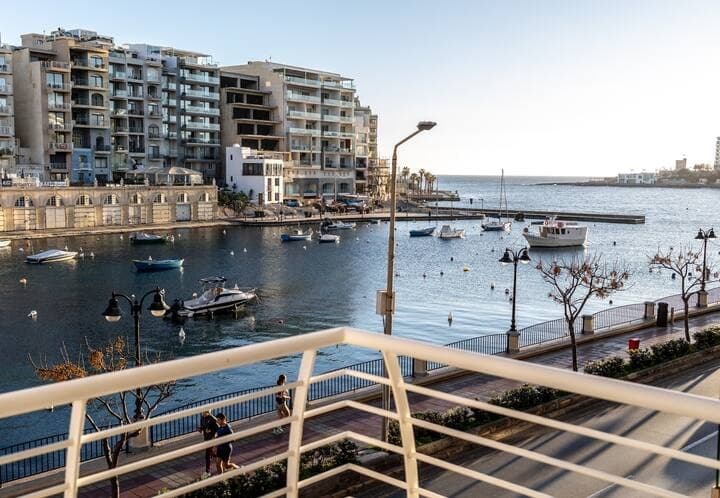 Townhouse in St Julians - Image 1