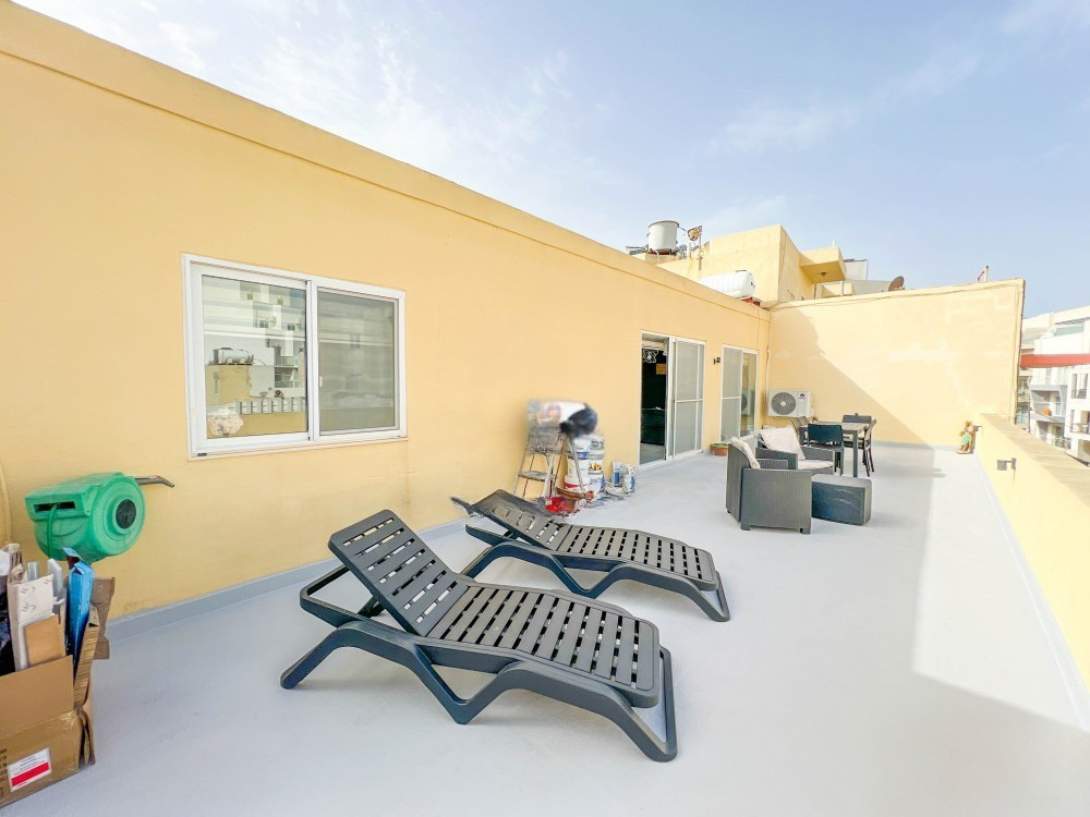 Penthouse in Swieqi - Photo 1 of 1