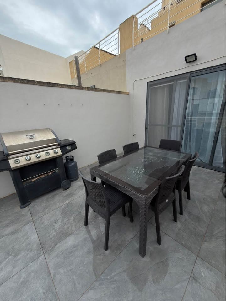 Penthouse in Mgarr - Photo 1 of 9