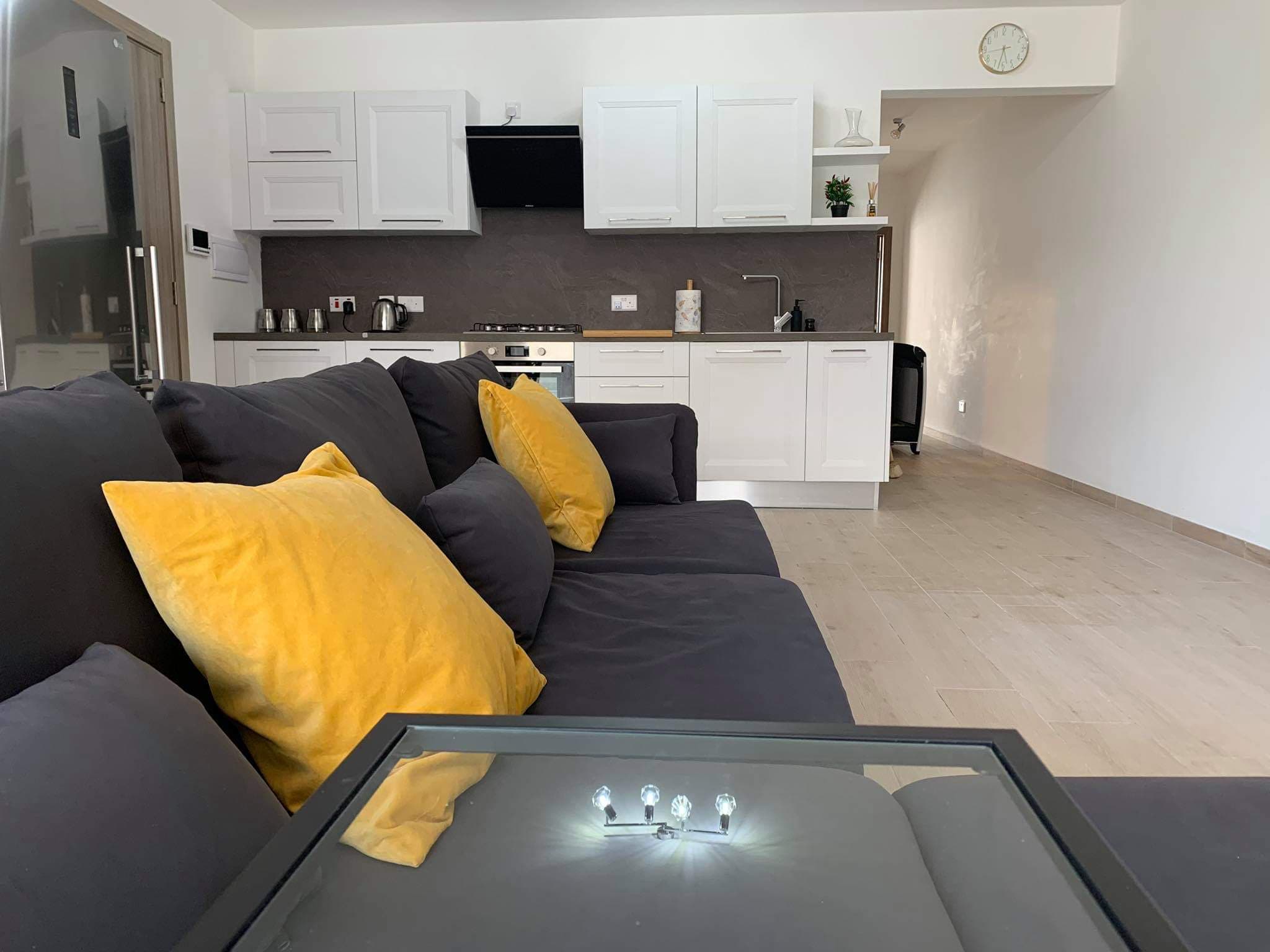 Apartment in Qawra - thumbnail 3