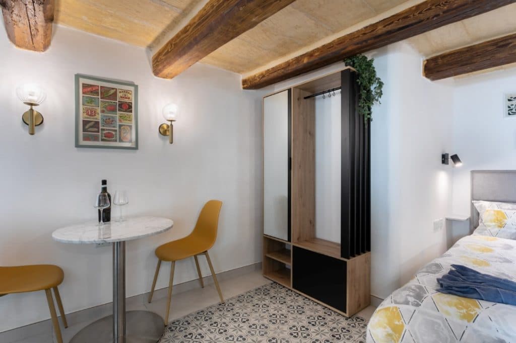 Studio in Valletta - thumbnail 8