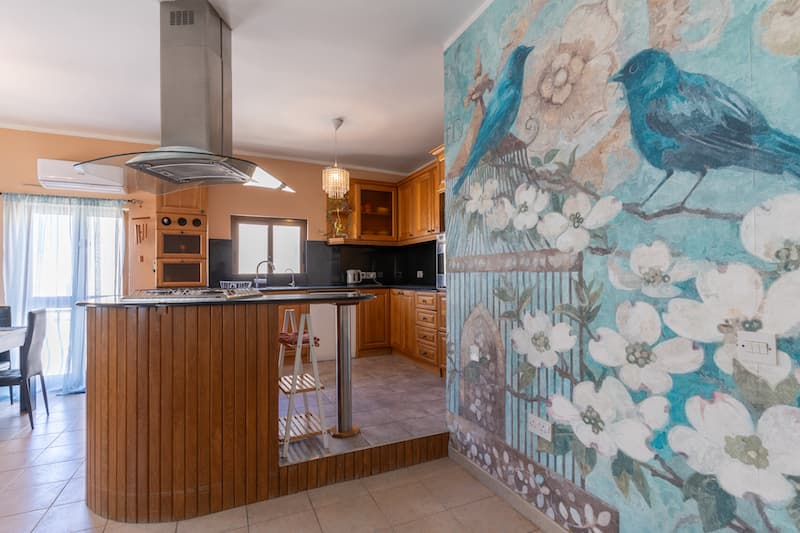 Three Bedroom Apartment with a Private Roof Terrace in Sliema - thumbnail 9