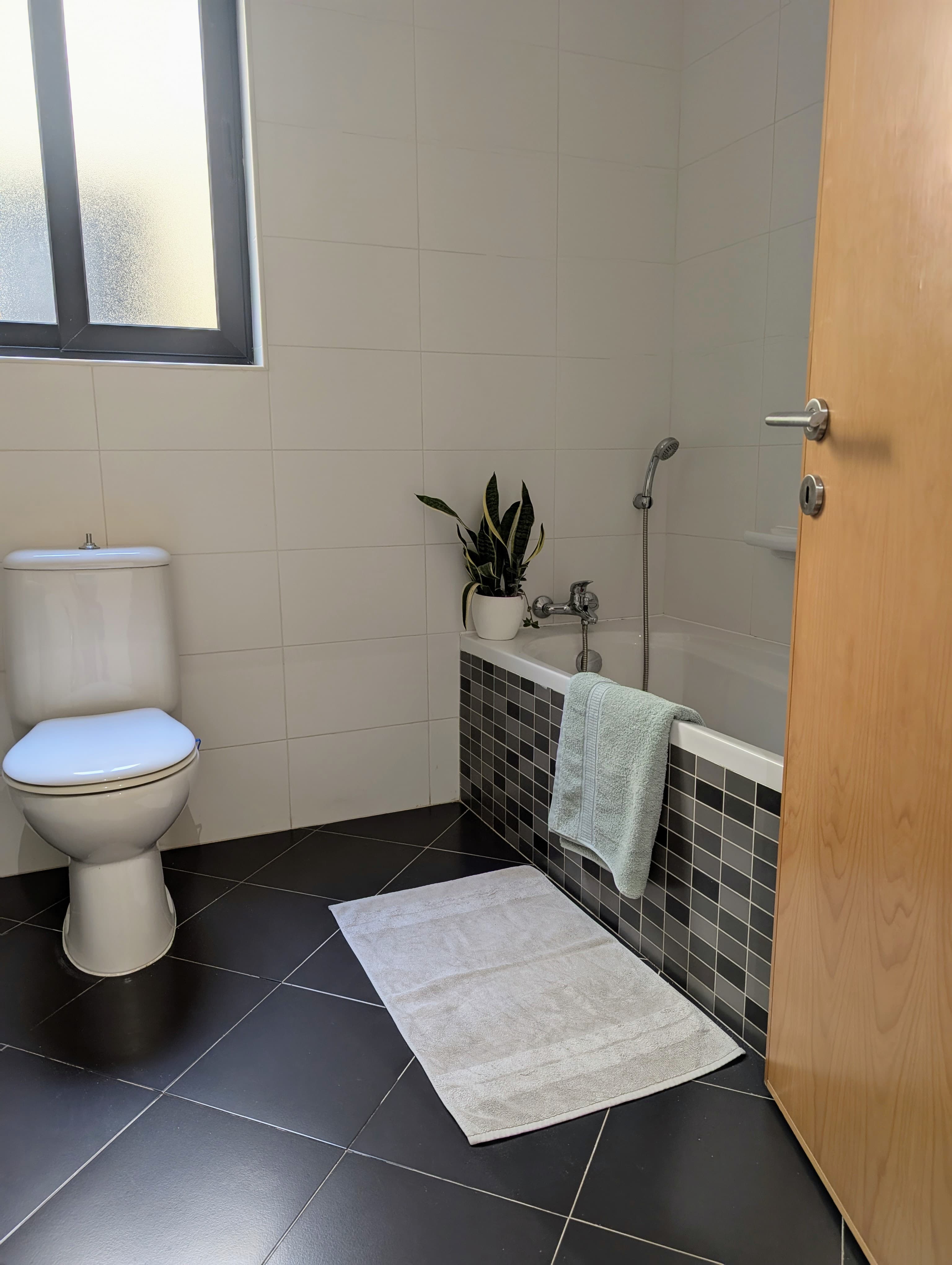 Three Bedroom Apartment in Manikata  - thumbnail 23