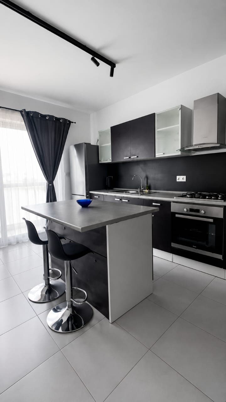 Two Bedroom Seafront Apartment in Qawra - thumbnail 6