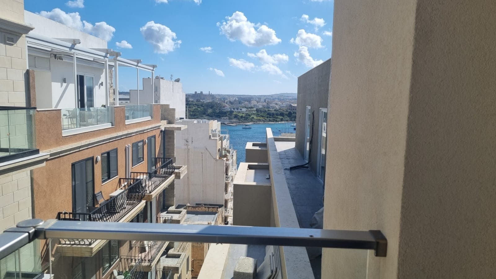 Apartment in Sliema - Photo 1 of 18