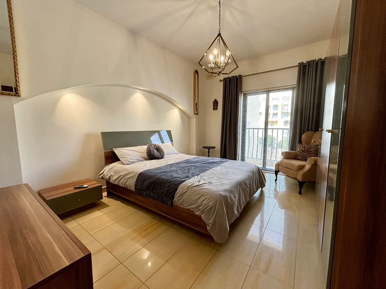 Apartment in St. Julians - Photo 1 of 9