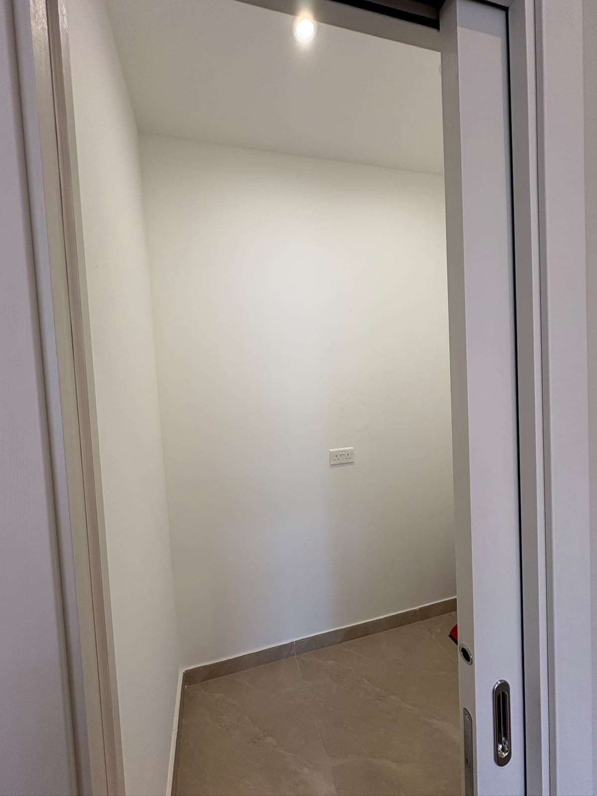 Three Bedroom Apartment with Valley Views - thumbnail 15