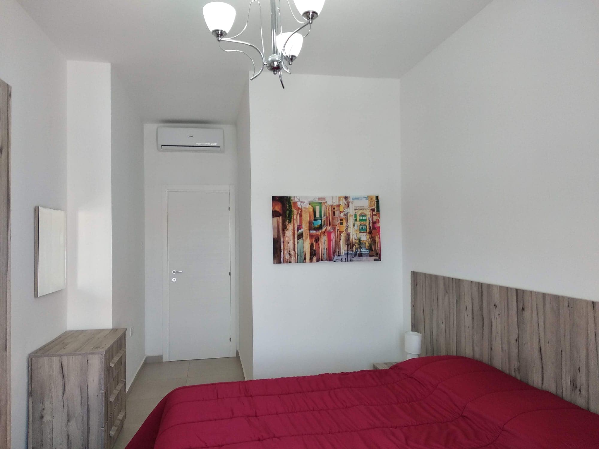 Two Double Bedroom Seafront Apartment in Marsaskala - thumbnail 7