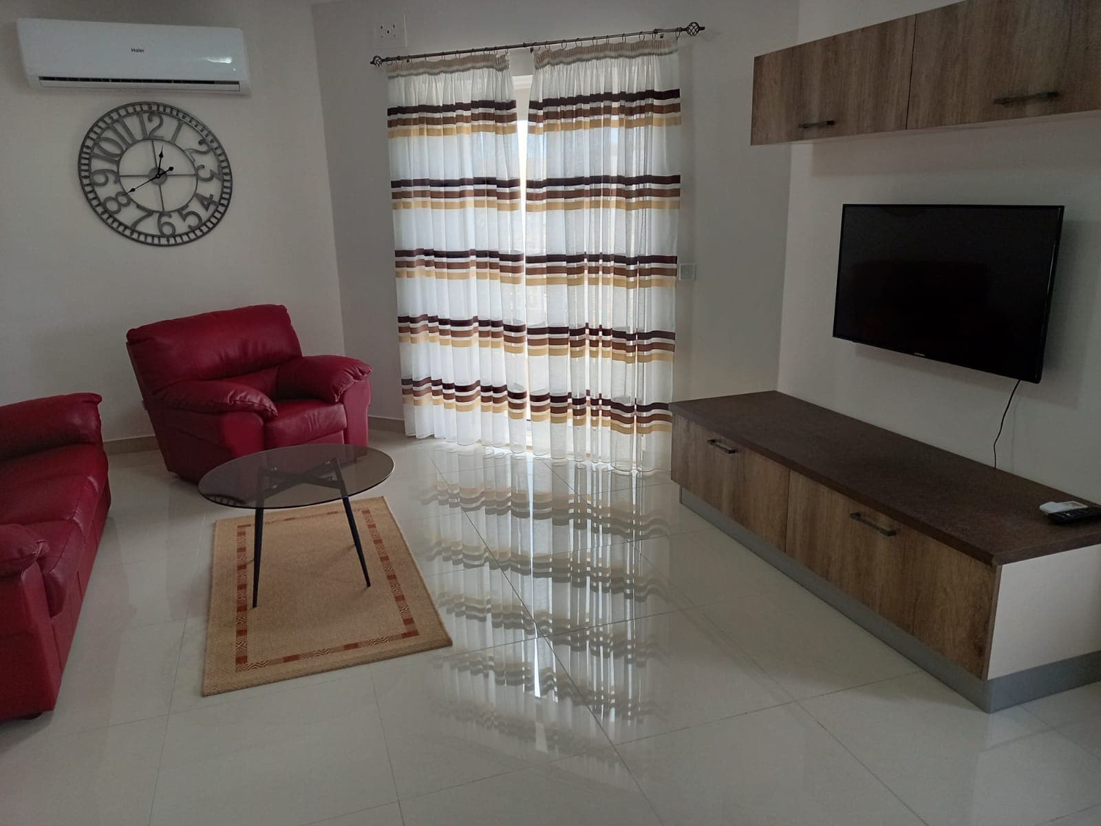 Three Bedroom Apartment with Valley Views in Iklin - thumbnail 2