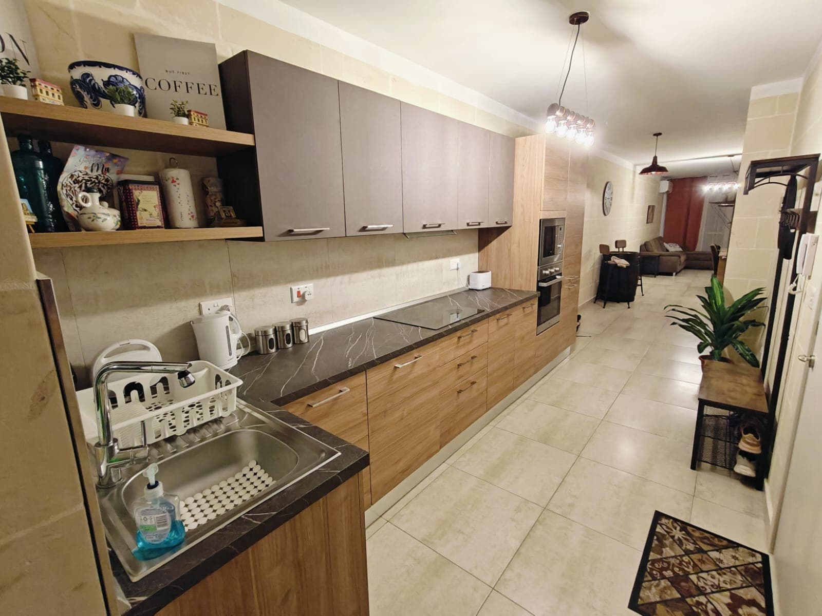 Apartment in Victoria - thumbnail 8