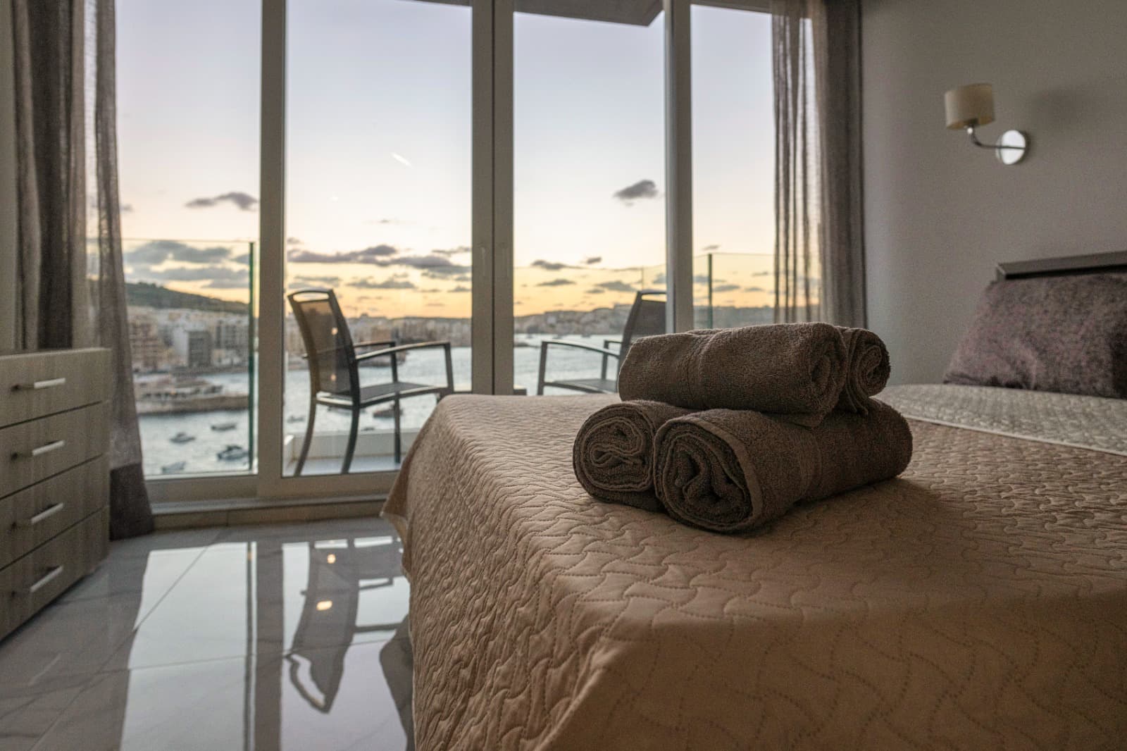 One Bedroom Seafront Duplex Penthouse in St Paul's Bay - thumbnail 12