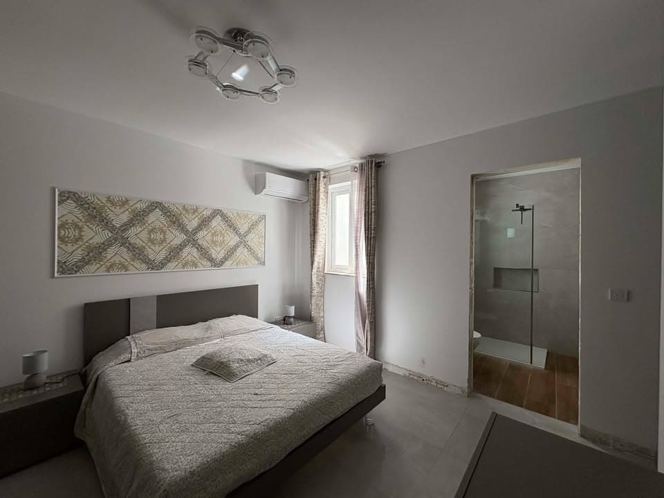 Three Bedroom Apartment with Country Views in Marsaskala - thumbnail 9