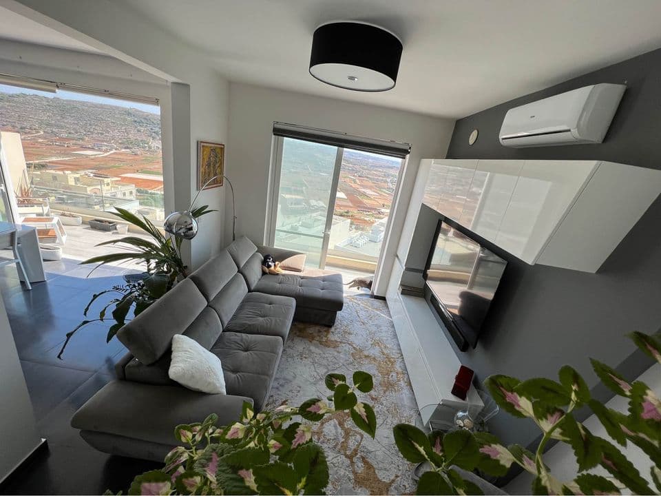 Penthouse in Mellieha - Photo 1 of 10