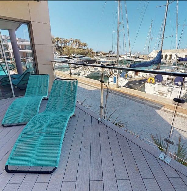 Apartment in St Julians - Photo 1 of 32