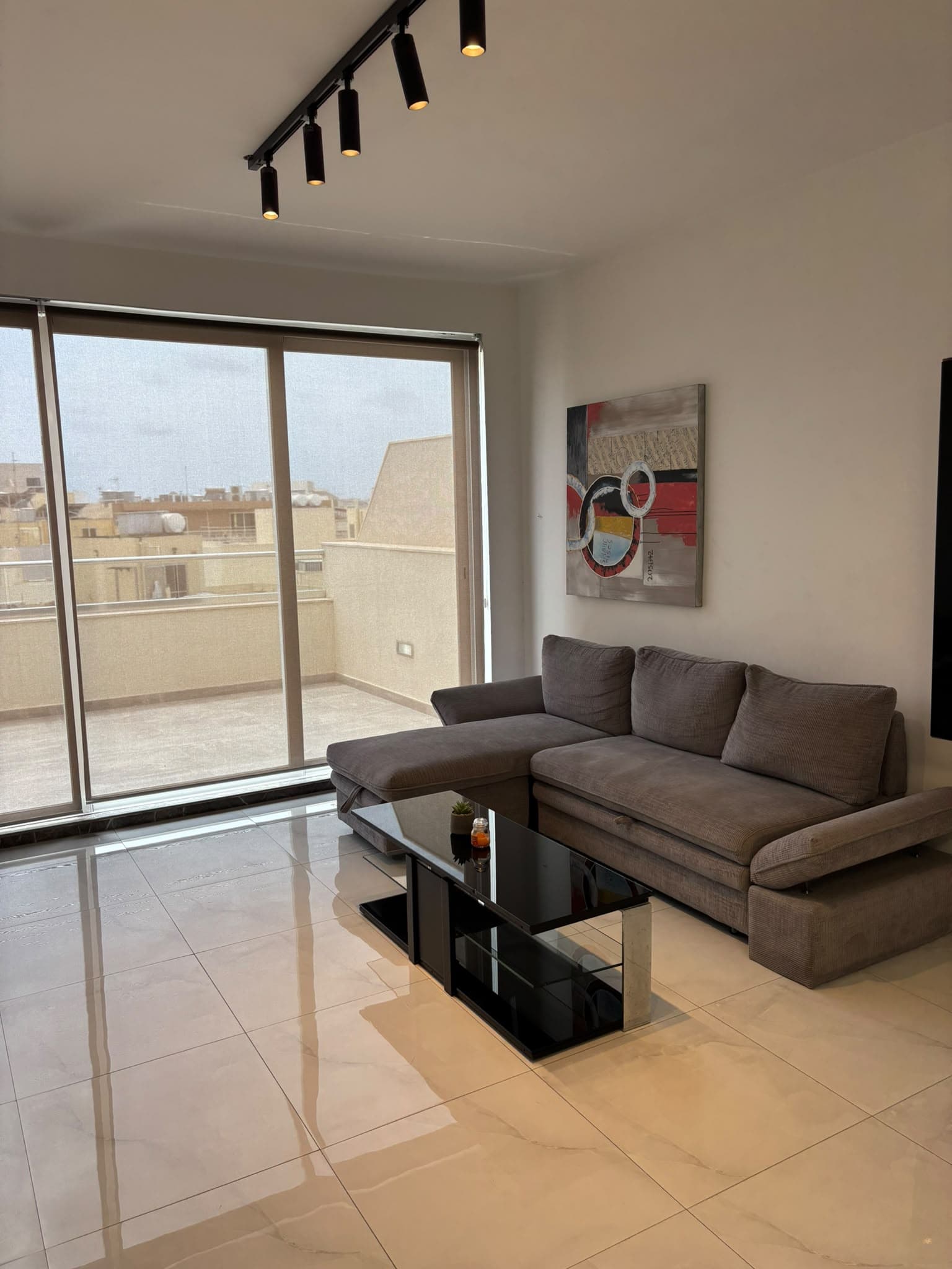Penthouse in Santa Venera - Image 1