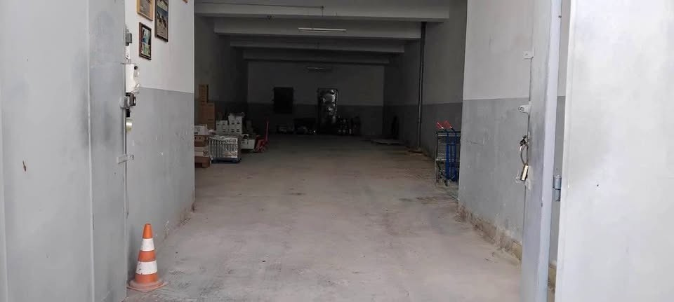 Warehouse in Qormi - Image 1