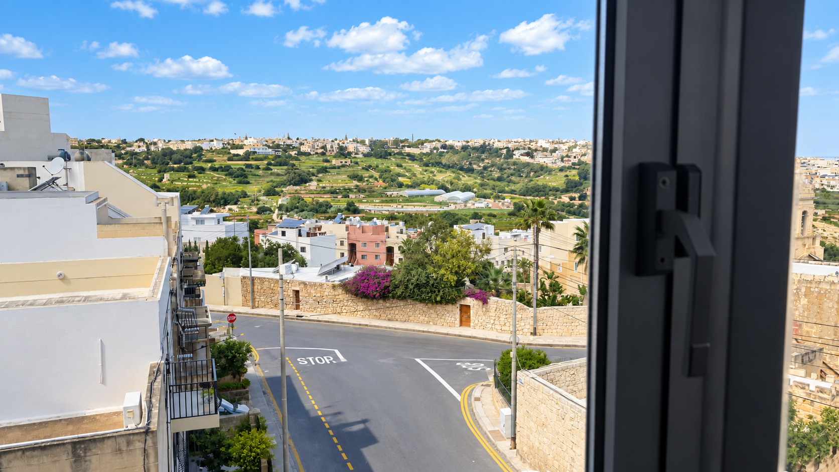 Apartment in San Gwann - Photo 1 of 1
