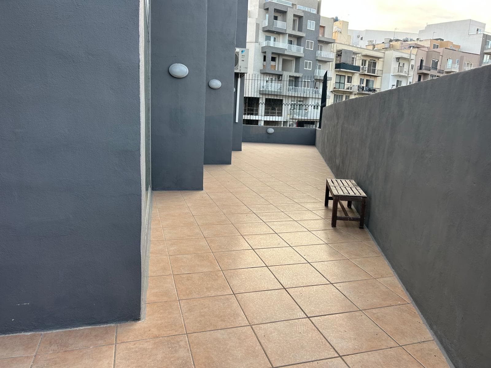 Office in Msida - Photo 1 of 12