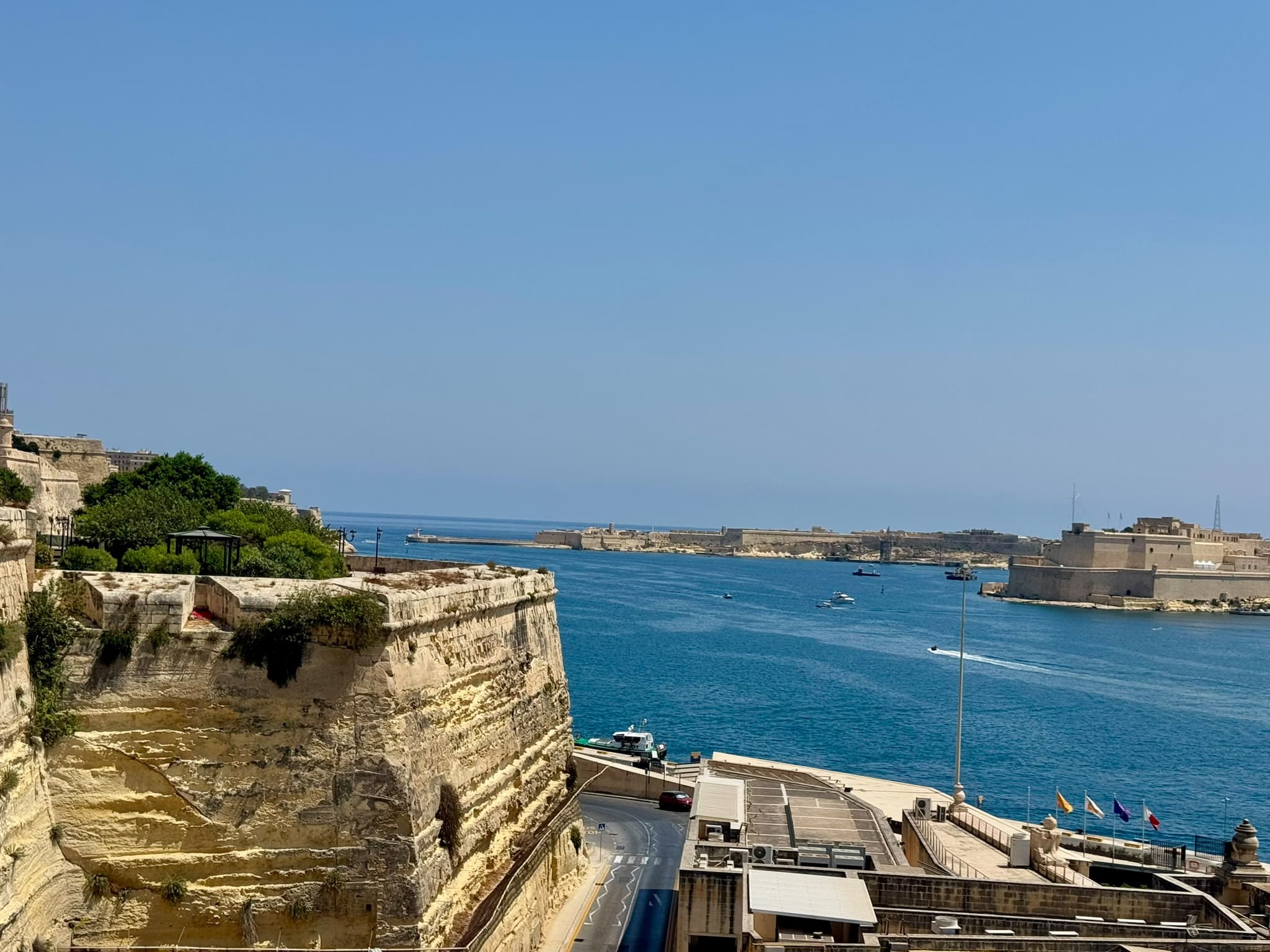 Seafront Duplex Maisonette in Floriana - Image 1