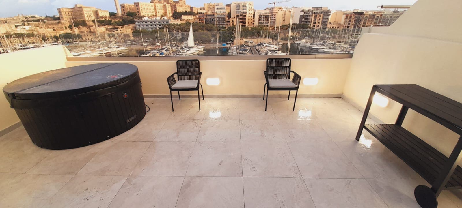 Penthouse in Ta xbiex - Photo 1 of 1