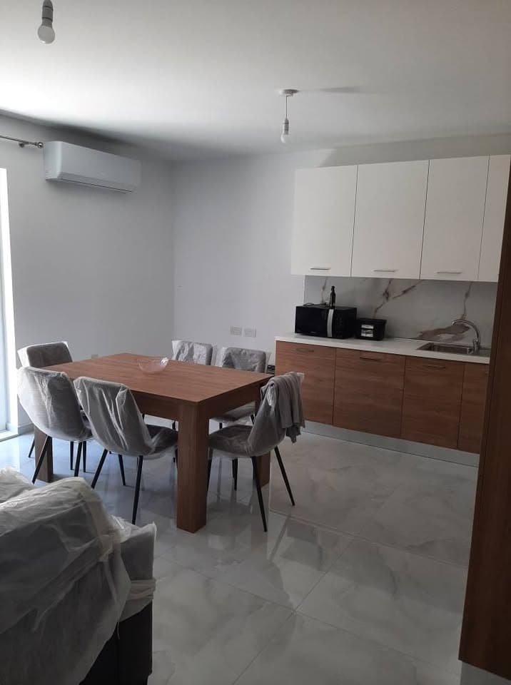 Apartment in Birkirkara - Image 1